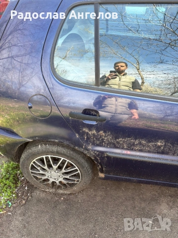 Volswagen Polo 1.6 бензин 1999, снимка 5 - Автомобили и джипове - 54060736