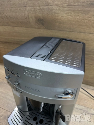 Продавам кафемашина Delonghi Magnifica Type:ESAM3200.S ex:1, снимка 2 - Кафемашини - 54097556