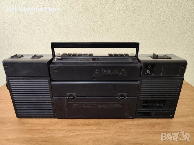 Продавам радиокасетофон Philips D8334, снимка 3 - Радиокасетофони, транзистори - 54271433