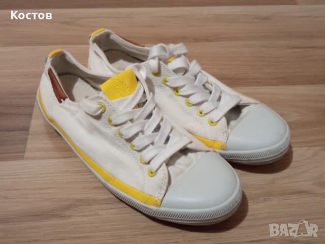 Кецове Calvin Klein маратонки Adidas, снимка 8 - Маратонки - 54436822
