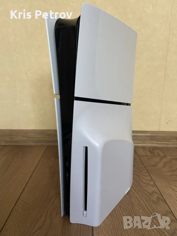 Конзола Playstation 5 Slim Disc Edition 1TB, снимка 2 - PlayStation конзоли - 54536581