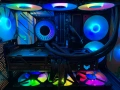 Мощен Геймърски Компютър | Ryzen 9 7900X | RX 9070 XT 16GB | 32GB DDR5 | 1TB NVMe + Водно охлаждане, снимка 2