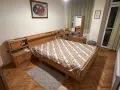 Продавам спалня с гардероб, нощни шкафчета и огледало, снимка 5