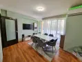 Продава се просторен тристаен апартамент в кв. Зорница, Бургас, снимка 2