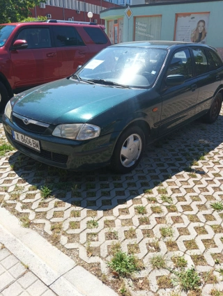Mazda 323 1999 ремонтирана с нови части