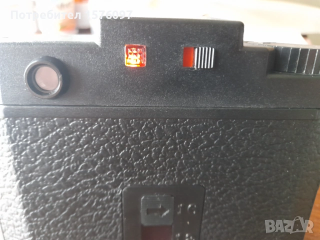 Средноформатен фотоапарат Holga 120 SF с лента и батерии, снимка 5 - Фотоапарати - 54370217