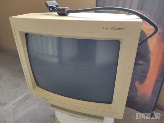 Антика Монитор CRT SVGA RENO3 MA-1450 VA за ретро компютри