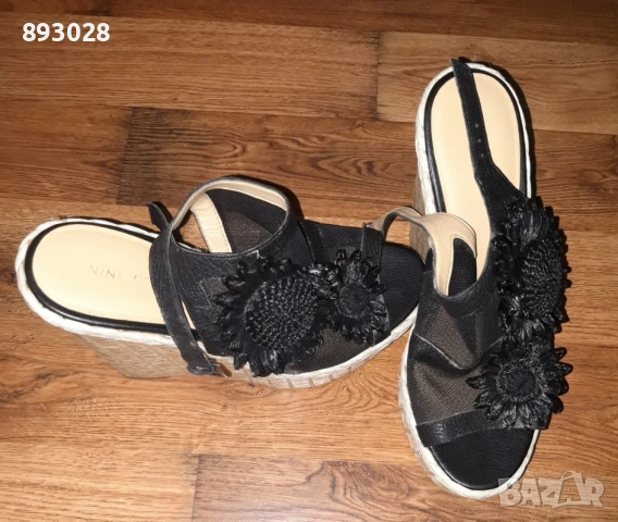 Сандали Nine West 