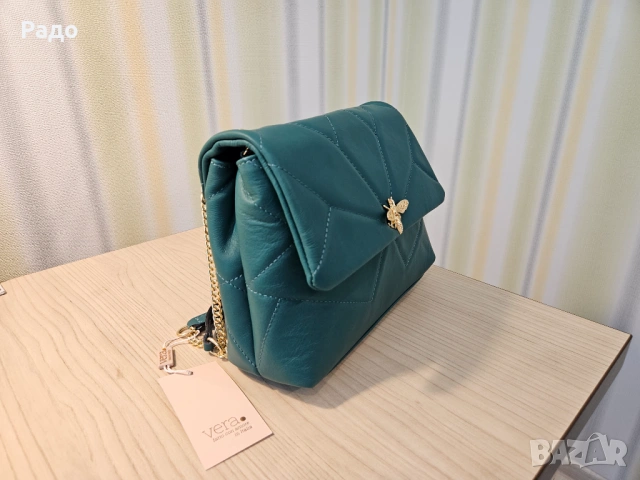 Нова дамска кожена чанта VERA Zeela естествена кожа MADE IN ITALY закопчалка златна Пчела раница, снимка 11 - Чанти - 54794461