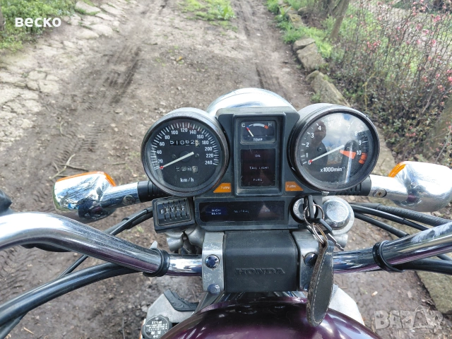 Продавам новвнос honda magna 750, снимка 10 - Мотоциклети и мототехника - 54968697