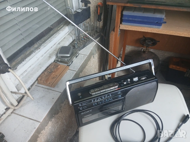 sony cfm 135s  фм радио/касетофонче, снимка 3 - Радиокасетофони, транзистори - 55071060