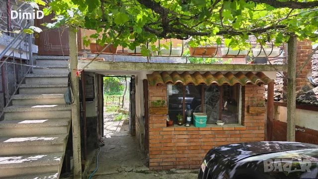 Продавам масивна къща, снимка 15 - Къщи - 55142106