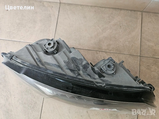 Десен фар VW Touran desen far тауран, снимка 7 - Части - 54488524