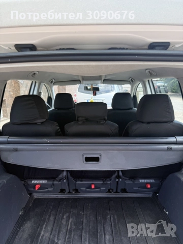 VW Touran 1.9 105, снимка 6 - Автомобили и джипове - 55206584