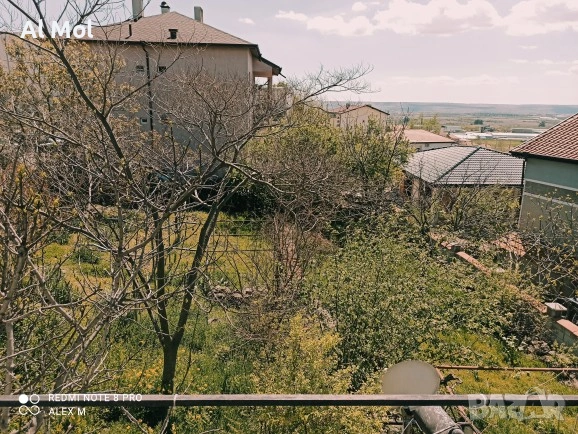 Парцел с къща в Аксаково 