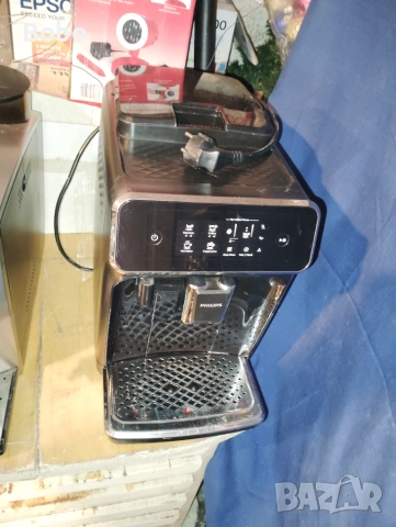 Кафемашина PHILIPS -робот, снимка 3 - Кафемашини - 54975402