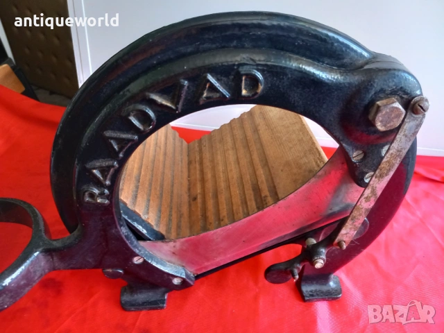 Raadvad, Старинна Гилотина за Рязане на Хляб и Колбаси2, снимка 2 - Антикварни и старинни предмети - 54953943