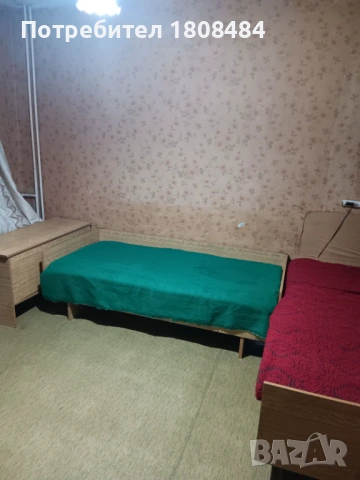 Продавам 2 броя ъглови легла с ракла, много запазени, идеални за детска стая 
