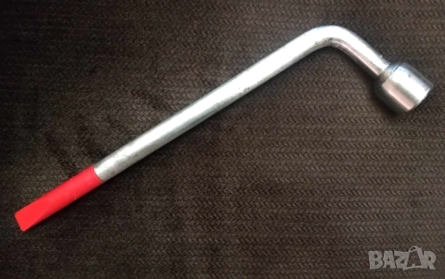 Ключ за джанти Форд - оригинал, снимка 3 - Аксесоари и консумативи - 54053488