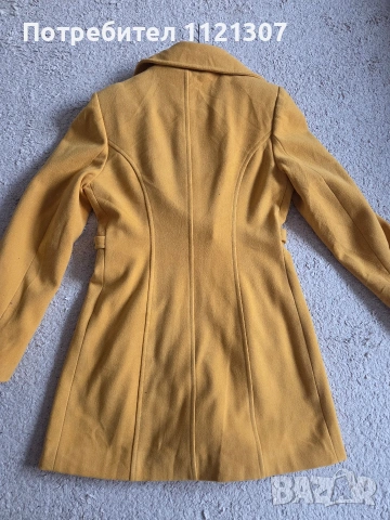 Красиво жълто палто , снимка 5 - Палта, манта - 54042978