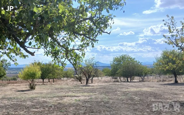 Парцел в ж.р Каменец,близо до кв.Хисаря, снимка 2 - Парцели - 55523995