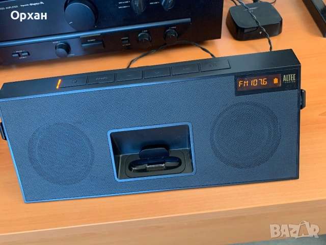 Altec Lansing iMT620 InMotion Classic – Портативна док станция и FM радио (ТОП състояние)