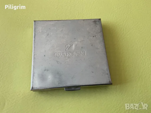 Kомпактно сгъваемо огледало “Swarovski Cristal Rocks”., снимка 2 - Други - 55656080