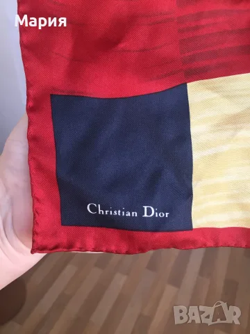 Оригинален Christian Dior Fahrenheit Малък Шал Кърпичка 100% Коприна, снимка 8 - Шалове - 55335295