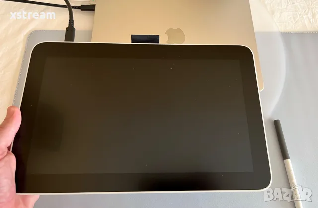 Wacom One Pen Display 12″ (DTC121W0B) Графичен Таблет с Дисплей с USB‑C, Gen-2, Почти Неупотребяван!, снимка 3 - Таблети - 55561592