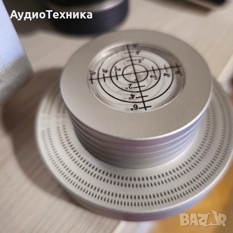 ПРОМО/Клампа Aluminum Stabilizer with Bubble Level Silver Cтабилизатор, снимка 9 - Грамофони - 54258455