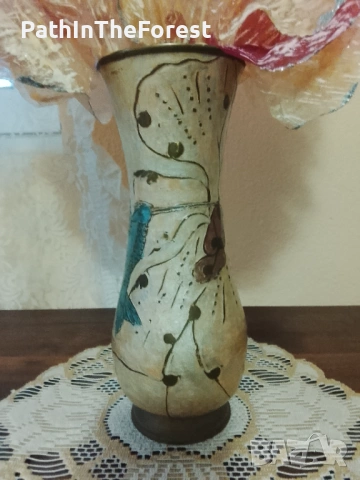 Ваза - рисуван месинг 