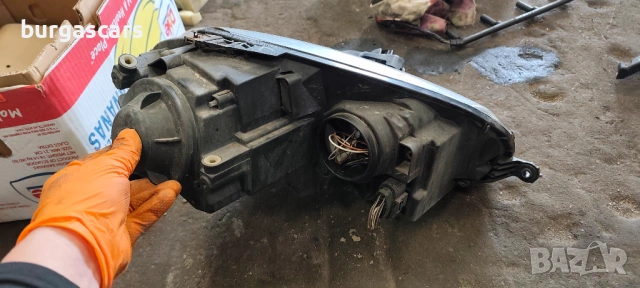 Фар ляв десен VW Golf 5 , снимка 3 - Части - 54438659