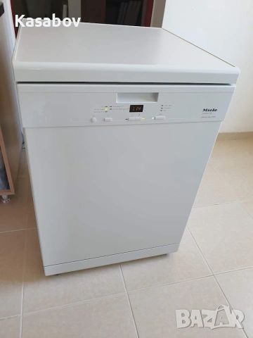 UK - Miele Съдомиялна - 14 Комплекта - Свободностояща - 60см, снимка 5 - Съдомиялни - 55150974