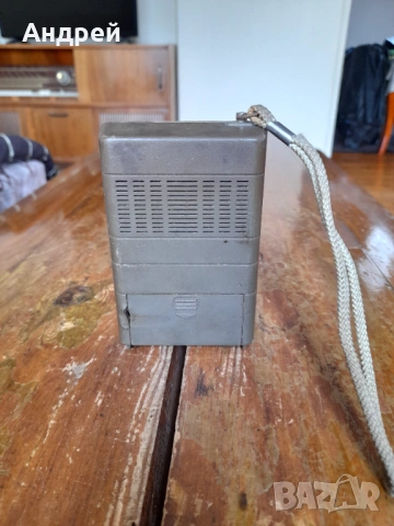 Старо радио,радиоприемник Philips D4056, снимка 3 - Антикварни и старинни предмети - 54367106