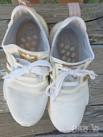 Дамски маратонки Adidas NMD R1, снимка 13 - Маратонки - 55274209