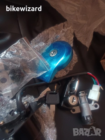 Комплект контактен ключ + 2 ключалки + ключалка резервоар НОВИ, снимка 2 - Части - 54209612