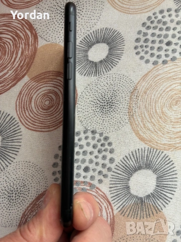 Iphone se2020 64GB, снимка 6 - Apple iPhone - 54005380