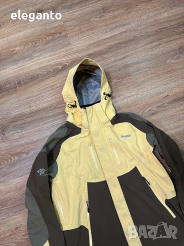 Висок клас мъжко HardShell  яке Bergans Of Norway 6200 BYGDIN  Dermizax Waterproof Jacket , M размер, снимка 4 - Якета - 54541197