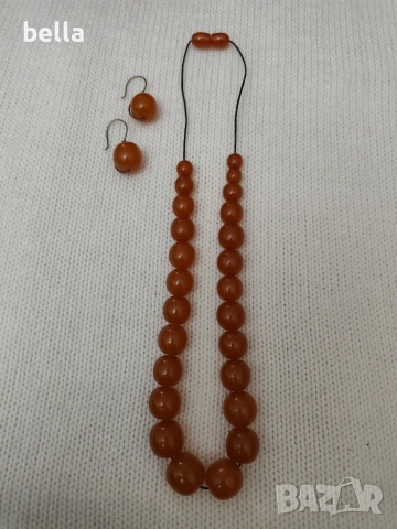 Стар руски кехлибарен гердан с кръгли,плътни зърна и обеци кехлибар и сребро ,50 грама