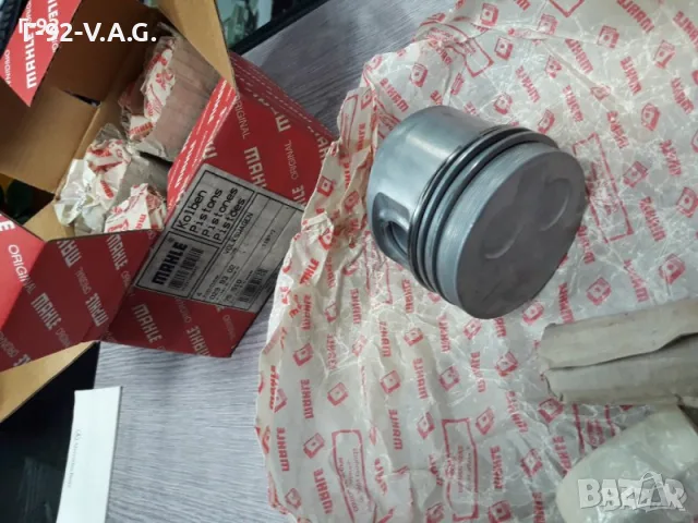0299302**NEU**MAHLE**VW-1.4D**БУТАЛО**К-Т СЪС СЕГМЕНТИ** , снимка 5 - Части - 55346275
