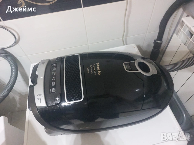 Прахосмукачка Miele Complete C3 Pure Black EcoLine , снимка 12 - Прахосмукачки - 54777941