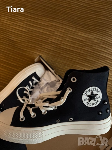 ЧИСТО НОВИ Converse Chuck Taylor All Star Platform (с цветя) - Разм. 40, снимка 5 - Дамски ежедневни обувки - 54390624