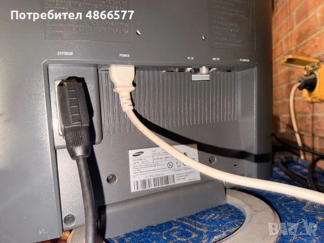 Монитор Samsung SyncMaster 711 MP, снимка 3 - Монитори - 55039992