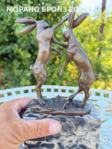 Масивна бронзова скулптура „Боксиращи се зайци“ – френска арт пластика (L'Art Bronze), снимка 2 - Антикварни и старинни предмети - 54960897