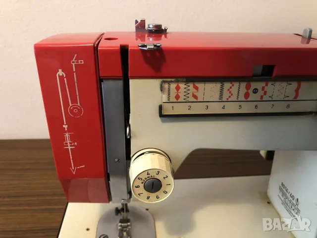 Шевна машина DDR Textima Naumann сгъваема, снимка 3 - Шевни машини - 55304031
