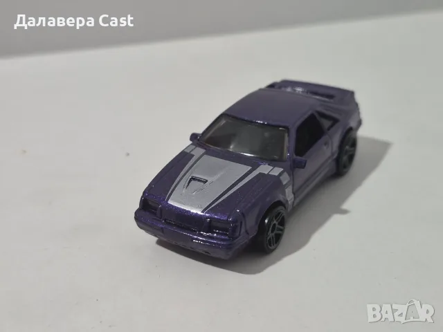1/64 84 Mustang Hot Wheels 
