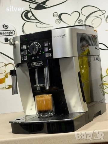 Кафемашина кафе автомат delonghi magnifica S с гаранция