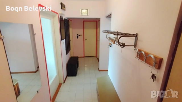 Уютен и отлично поддържан тристаен апартамент с парно и изолация – гр. Русе, кв. ЦЮР-3, снимка 11 - Апартаменти - 54740873