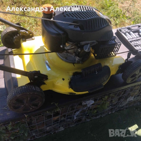 Продавам бензинова косачка, снимка 4 - Градинска техника - 54907365