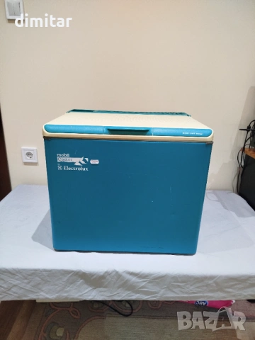 Хладилник MOBIL COOLER ELECTROLUX -12/220 V- gaz , снимка 12 - Хладилни чанти - 54680863